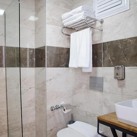Hotell Af-ra 2*